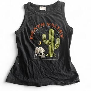 Death valley soft graphic muscle tee